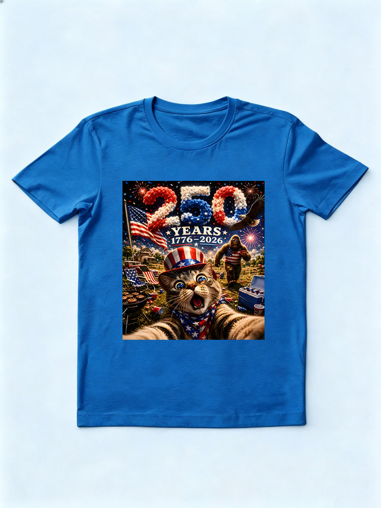 250 Years Fourth of July Cat Gift T-Shirt