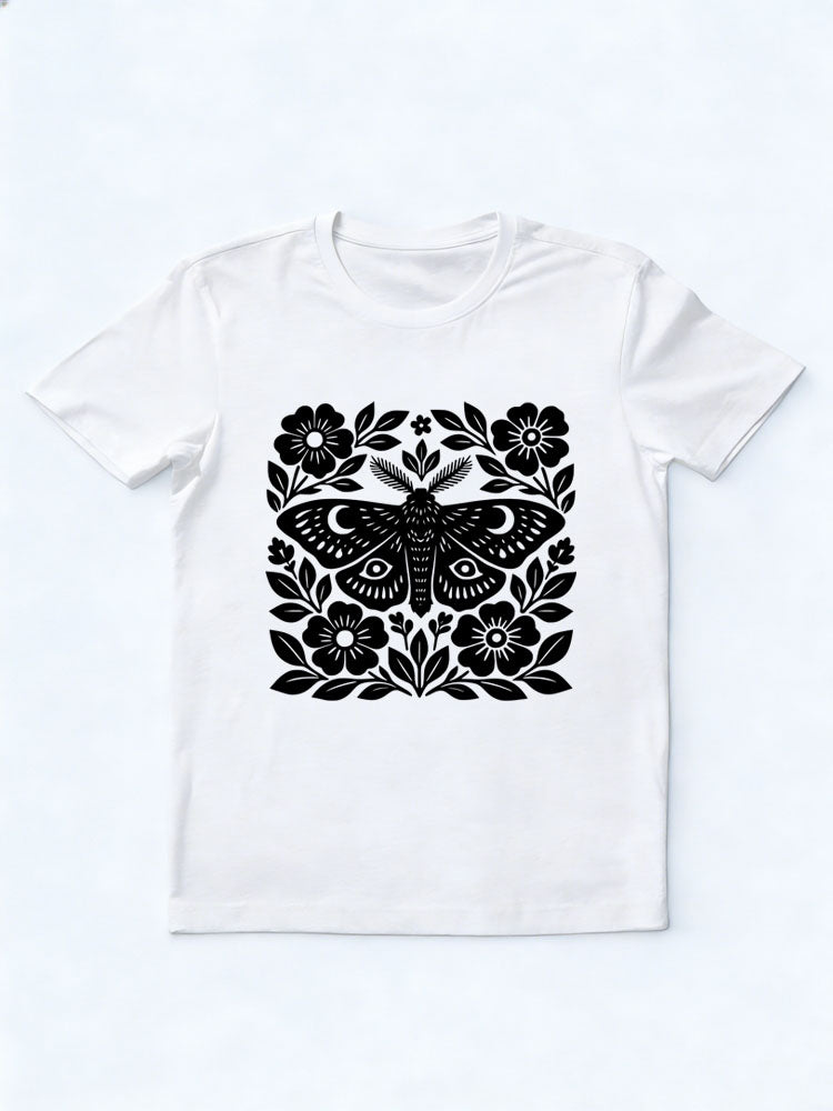 Cottagecore Moth Spooky Season Halloween Vibe T-shirt