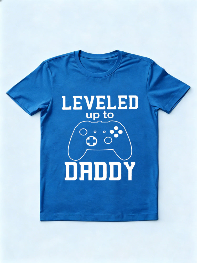 Leveled Up to Daddy Gift T-shirt