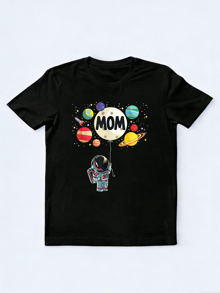 Mom of Birthday Space Astronaut Birthday Gift T-shirt