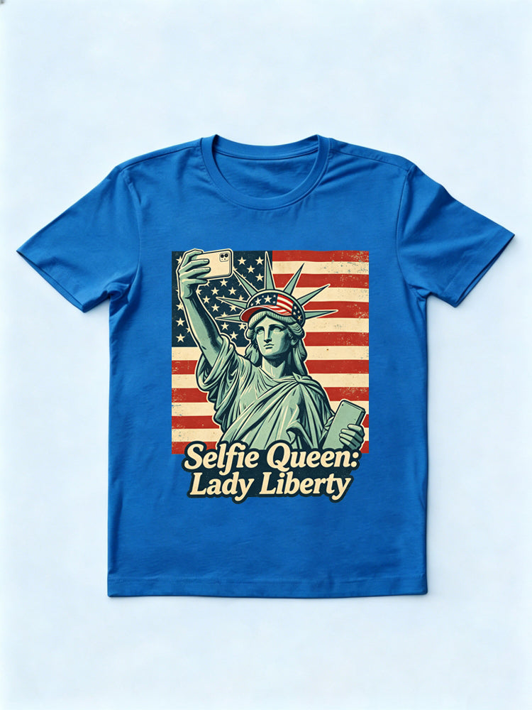 Selfie Queen Lady Liberty Gift T-shirt