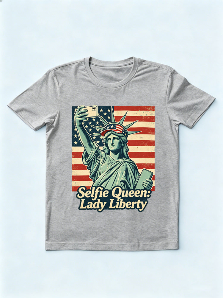 Selfie Queen Lady Liberty Gift T-shirt