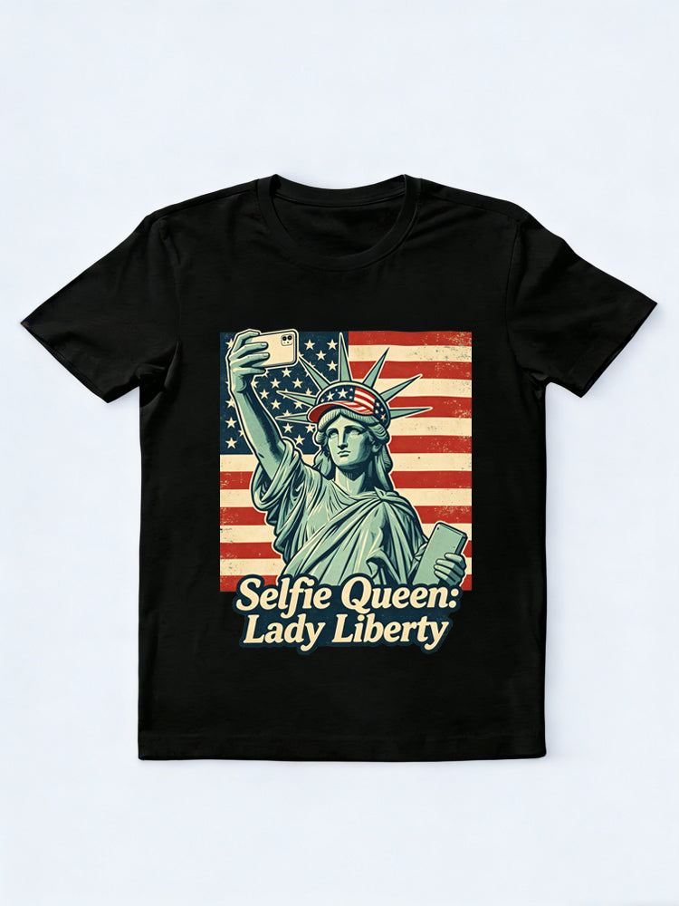 Selfie Queen Lady Liberty Gift T-shirt