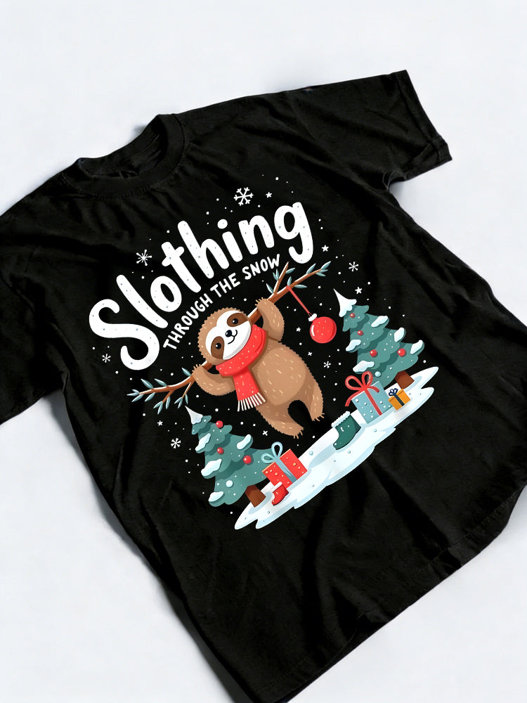 Sloth Slothing Through Snow Christmas Gift T-shirt